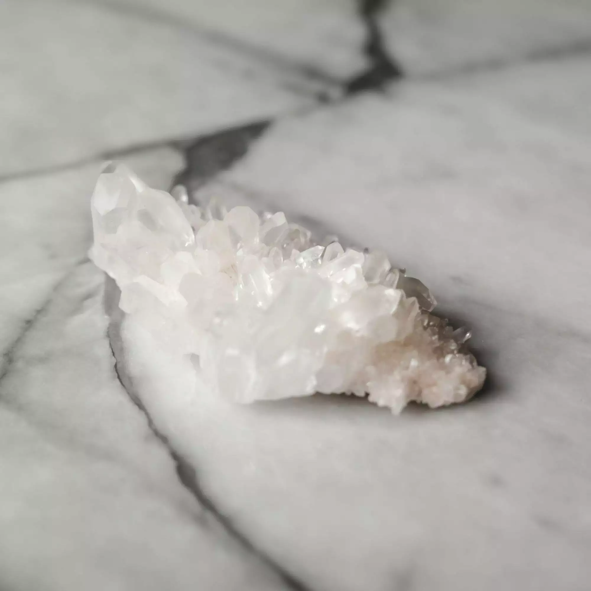 Clear Points Cluster Plate With White Milky Druzy Base - Image 3